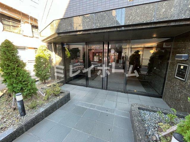 ルーブル東蒲田参番館のエントランス