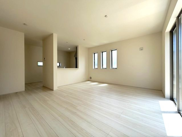 新築戸建　須坂市小河原　全2棟の居間・リビング