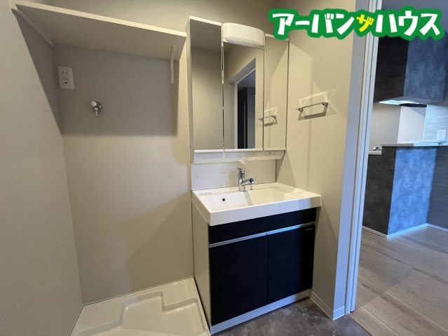 REGALEST 伊島Ⅱの洗面所