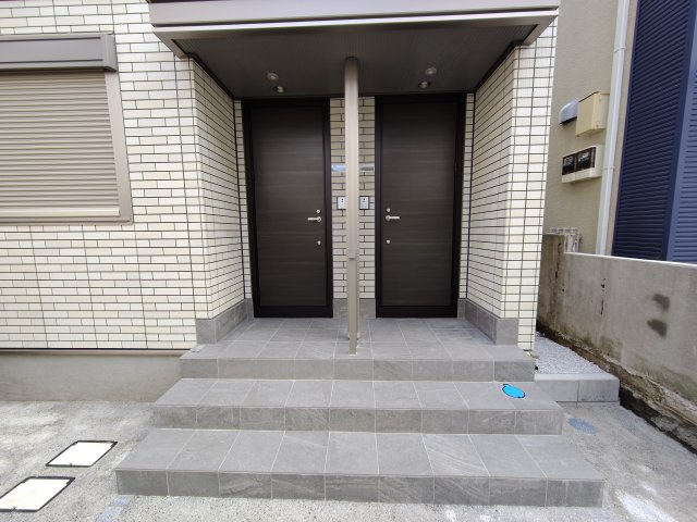 Clair Nakanobuのエントランス