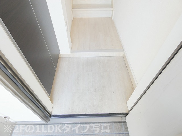 ブランメゾンⅡの玄関