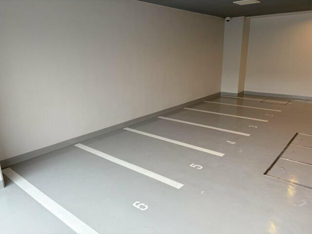 ＧＥＮＯＶＩＡ谷塚の駐車場