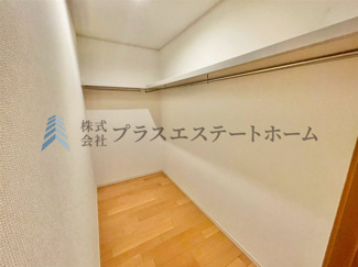 【その他】 | 北区花山中尾台　戸建 | 2階のWIC♪型崩れを避けたい服からシーズンオフの衣類まで、ハンガーでたっぷり収納できます♪