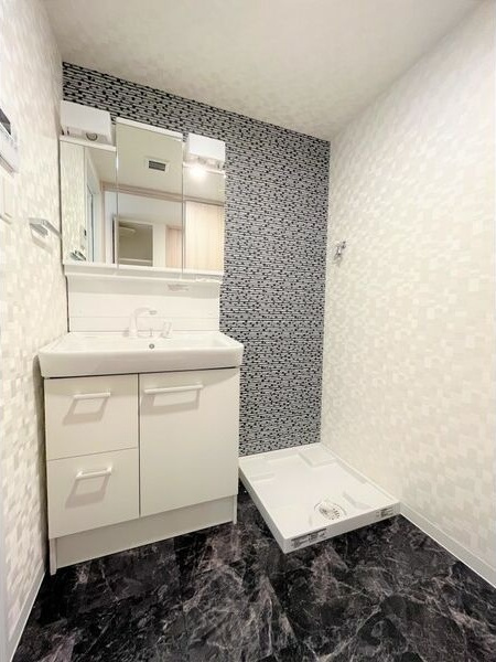 S-RESIDENCE六番町の洗面所