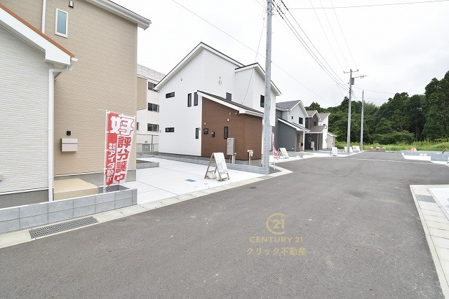 いろどりアイタウン　日立市西成沢町2丁目　23-P1　6の前面道路含む現地写真|現地撮影（2026年8月）