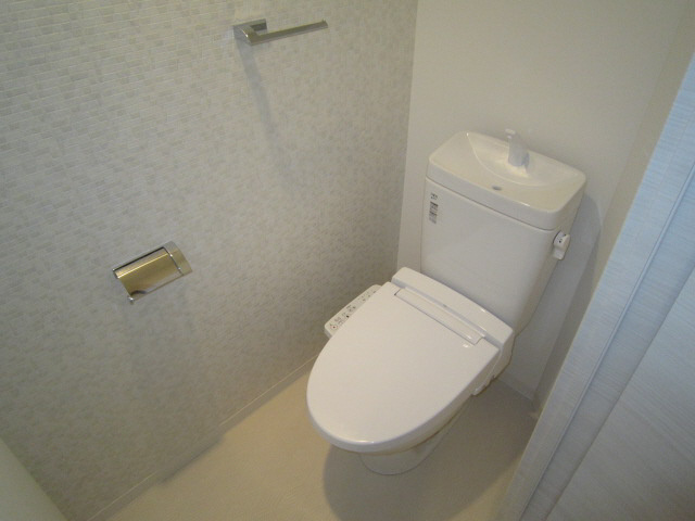 S-RESIDENCE神戸磯上通のトイレ