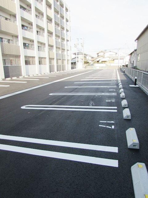 【駐車場】 | ＥＬＥＶＩＴＡ弥永