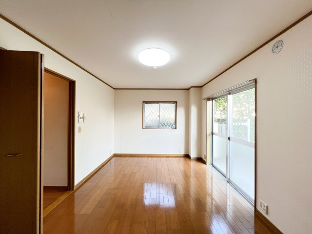 ミラドールの洋室