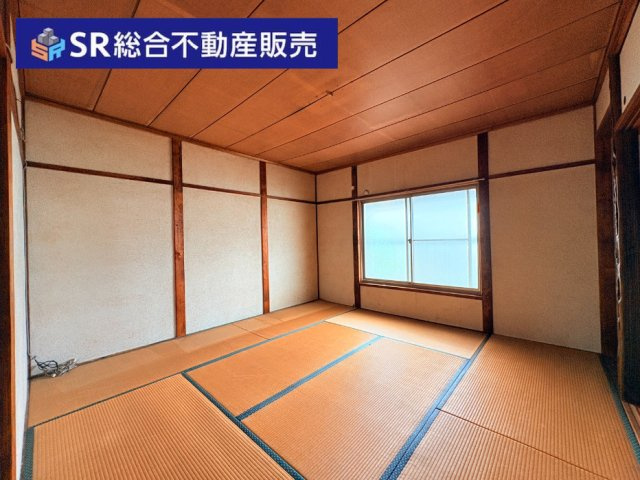 日下町5丁目中古戸建の収納|奥行きのある収納です！