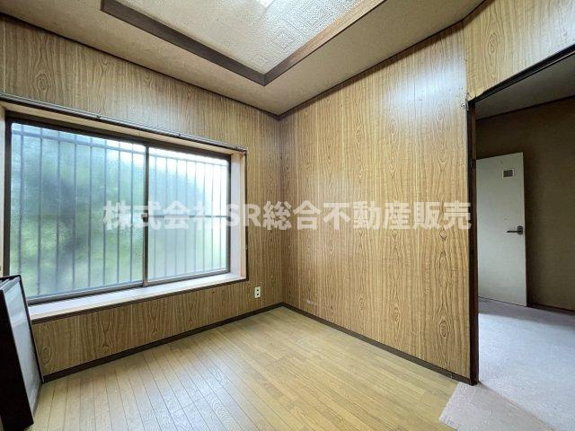 日下町5丁目中古戸建の洋室|シンプルで使いやすい洋室です！