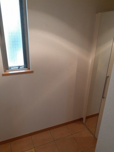 フレスコの玄関