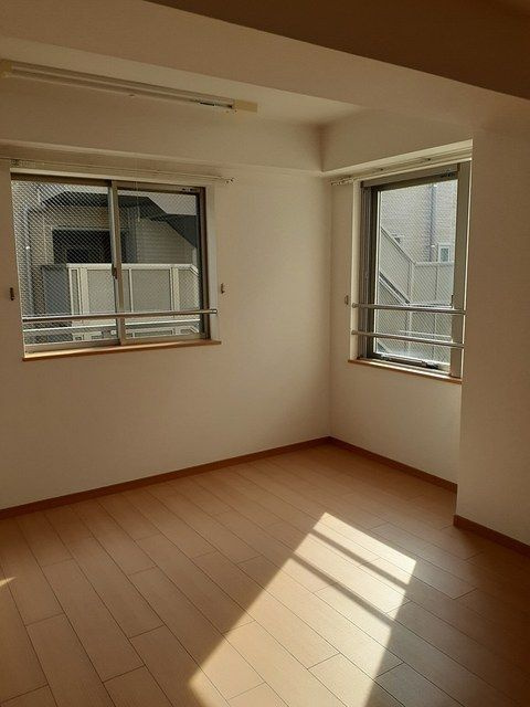 フレスコの寝室