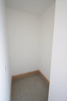 【内観：施工例】 | 【仲介手数料無料！！】多摩市一ノ宮2丁目　新築戸建て（全3棟）2号棟　6799万円 | 玄関収納