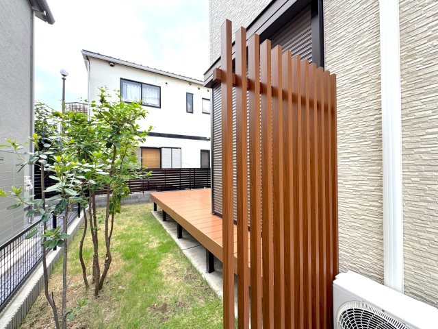 戸建 さいたま市見沼区東大宮１丁目の庭|ゆったりとしたお庭スペースです。ガーデニングを楽しんだり、季節の移ろいを感じながら、心豊かな時間をお過ごしいただけます。