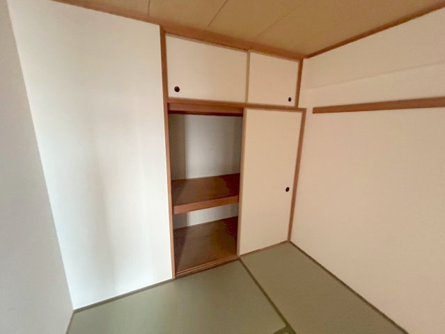 生島リバーサイドマンションD棟の収納