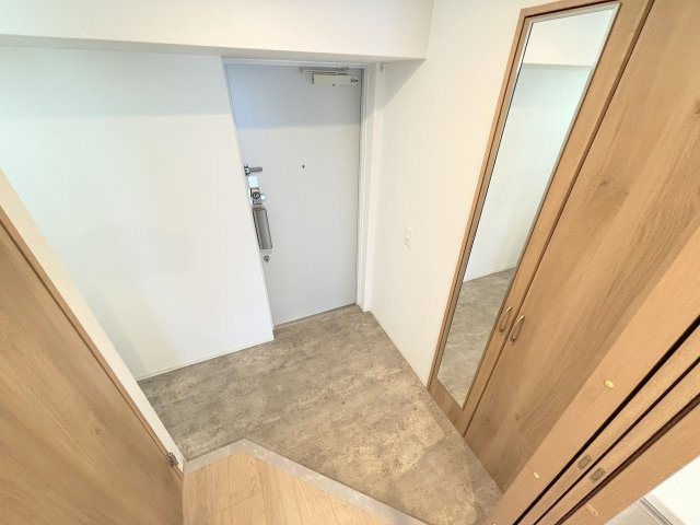 グランフォルテ田川の玄関