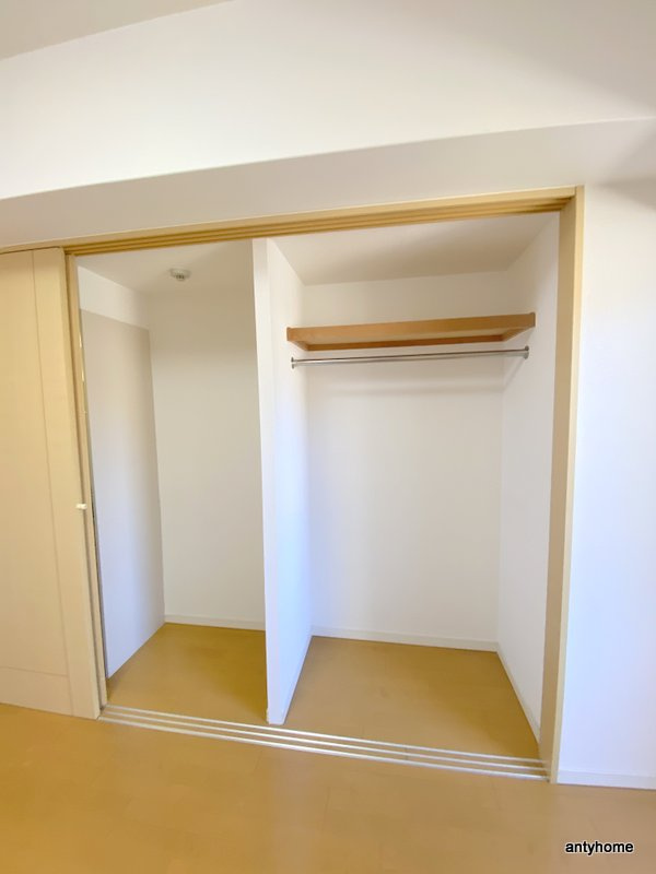 ジュネーゼグラン上本町　仲介手数料無料の収納