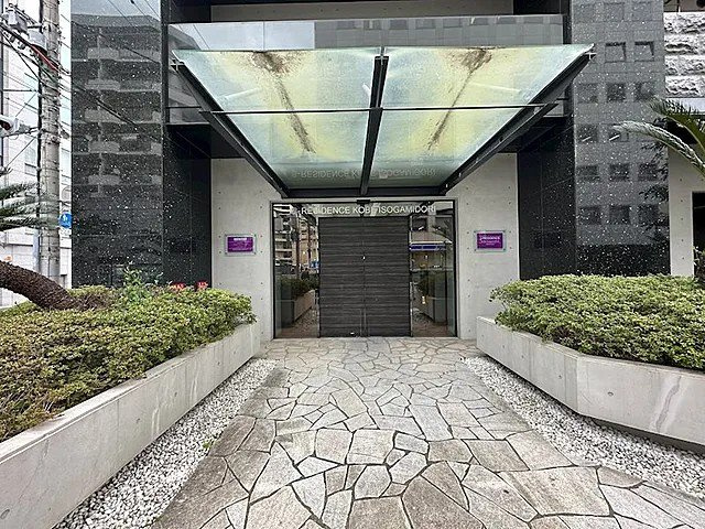 S-RESIDENCE神戸磯上通のエントランス
