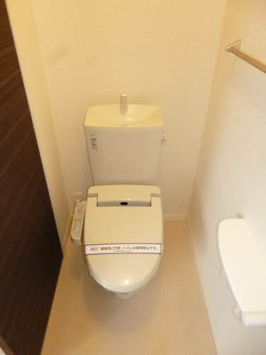 上益城郡益城町大字惣領のアパートのトイレ