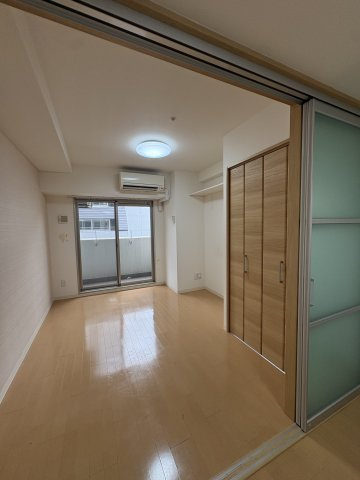 フロンティアコート堺筋本町の居間・リビング