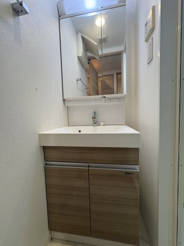 フロンティアコート堺筋本町の洗面所