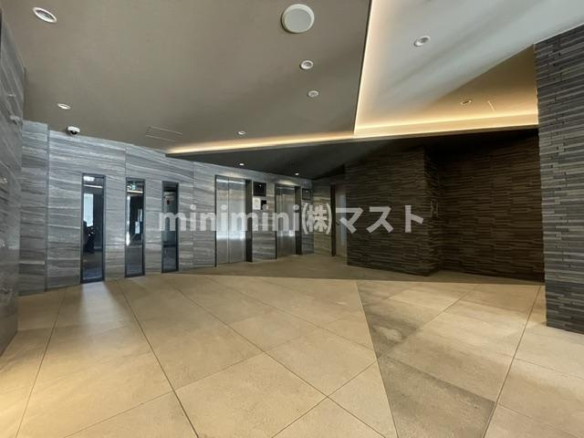 プレサンス大国町アドロッソのロビー