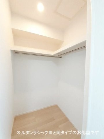 メゾン　サブーリュの収納|小物を収納するのに便利です