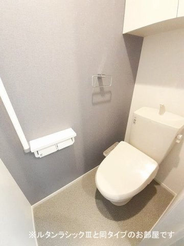 メゾン　サブーリュのトイレ|トイレです