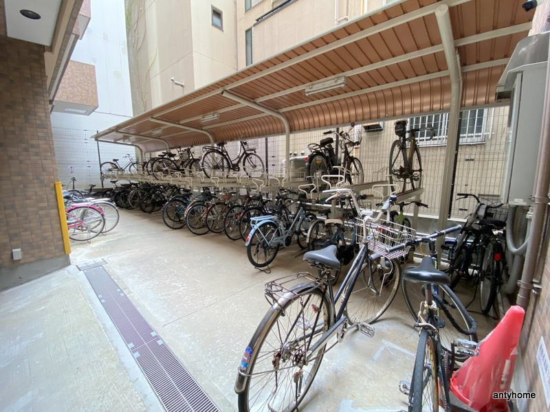 プレサンス大手前パークサイドⅡ　仲介手数料無料の駐車場