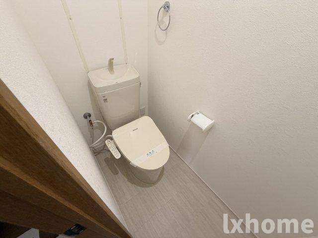 クレアトゥール新堂B棟のトイレ|ゆったりとした空間のトイレです