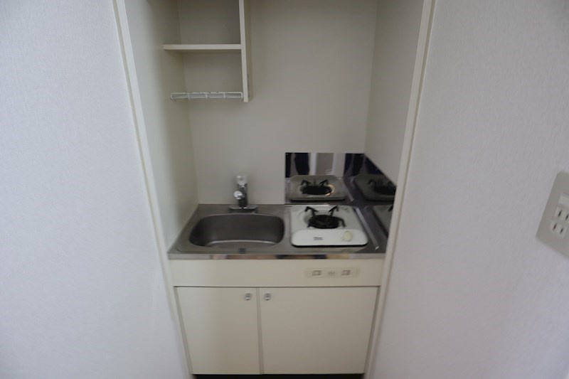 寝屋川市下神田町の賃貸マンションのキッチン|※同タイプの間取りのお写真となります。