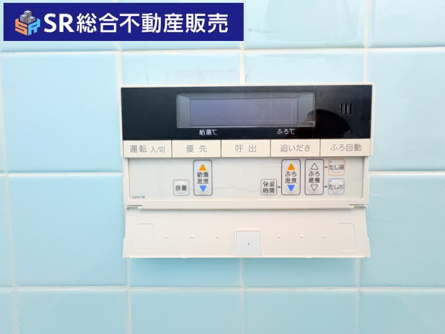 六万寺町1丁目中古戸建の寝室|2F　6.0帖。落ち着いた雰囲気で寝室にいかがでしょうか？