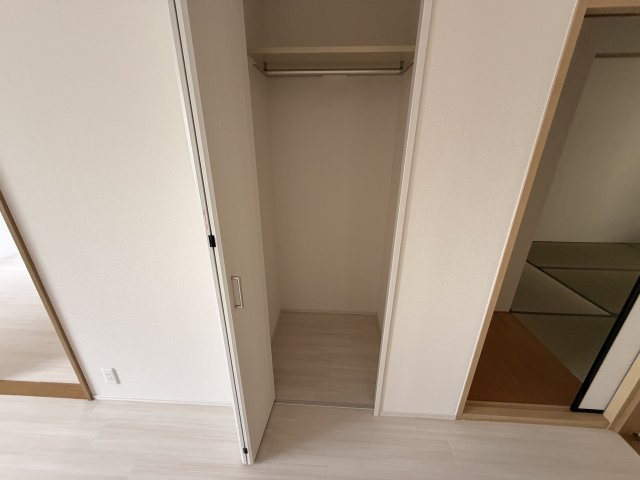 クレアトゥール新堂Aの収納|大きなものも収納できそうです