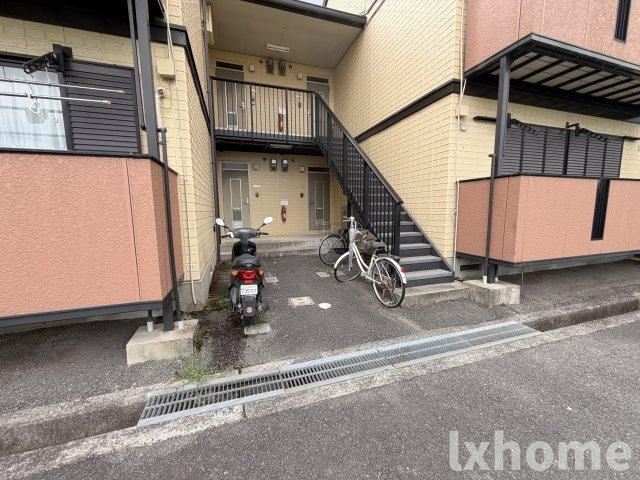 クレアトゥール新堂Aのエントランス|毎日通るエントランスはこのようになっています