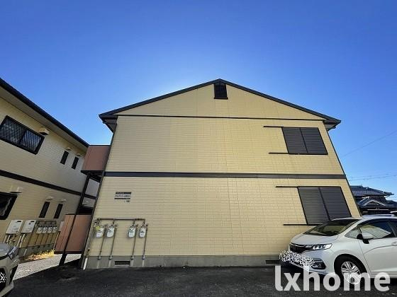 クレアトゥール新堂Aのエントランス|清潔なエントランスです
