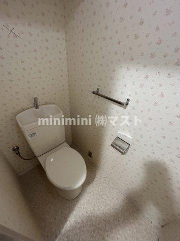 大阪市西区京町堀３丁目の賃貸マンションのトイレ