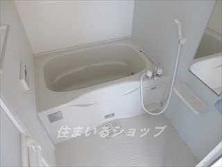 シャン・ド・フルールの浴室|追い焚き・浴室暖房乾燥機あり