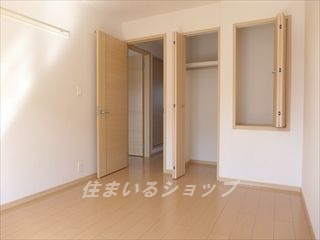 シャン・ド・フルールの収納|クローゼット