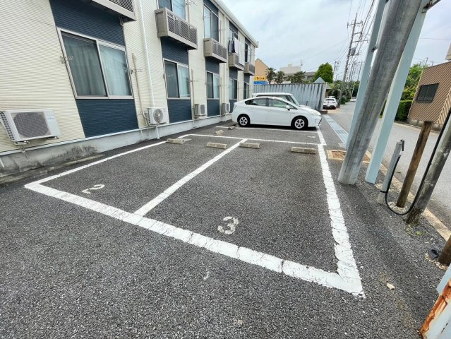 【駐車場】