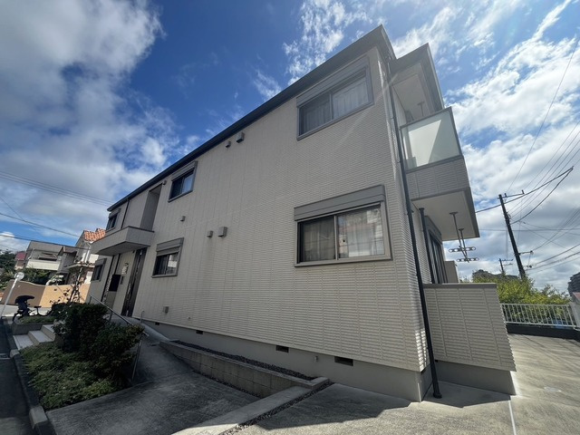 エストレーラ緑園のエントランス|築浅2020年12月完成　耐震耐火の旭化成ヘーベルメゾン