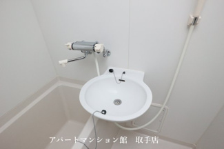 【洗面所】 | レオパレスシャイニーハイツＮ | 画像8