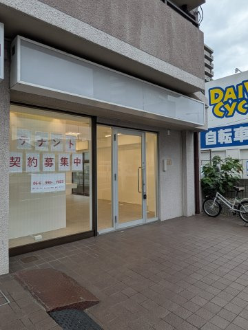ラパンジール粉浜のエントランス