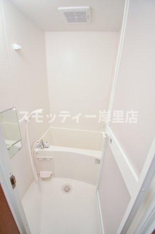 コアレジデンスの浴室
