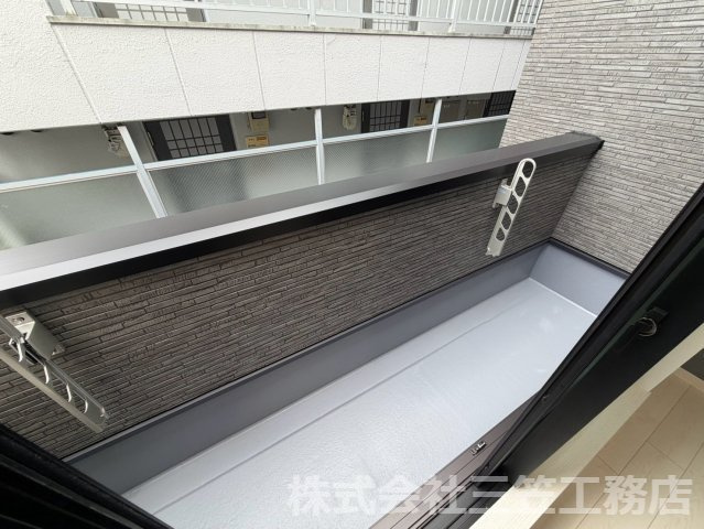 スリール萱島東のバルコニー