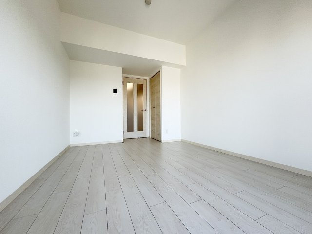 THE RESIDENCE Hの洋室