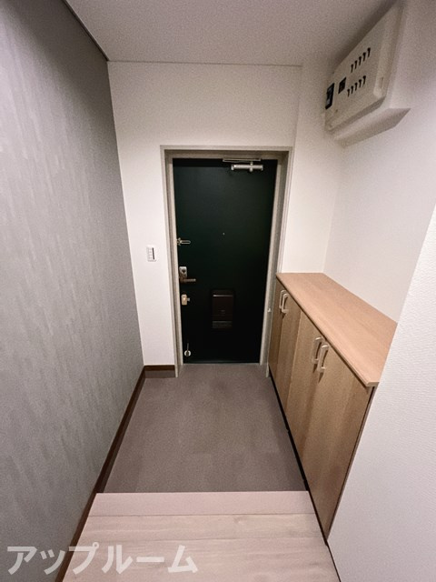 ステラータ高蔵寺の玄関