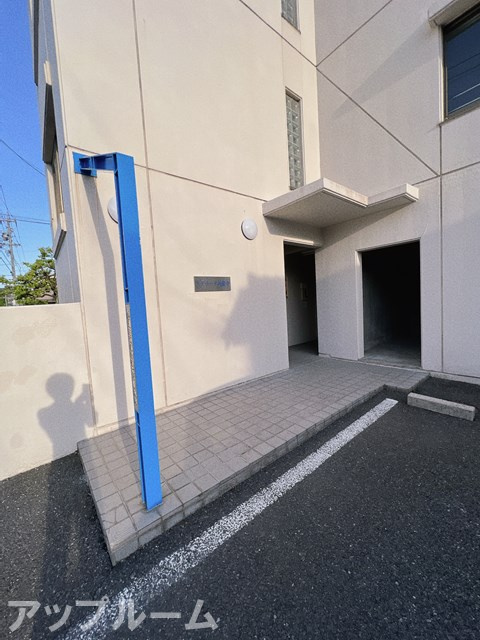 ステラータ高蔵寺のエントランス