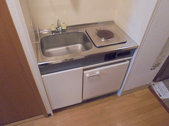 エステムコート芦屋西のキッチン