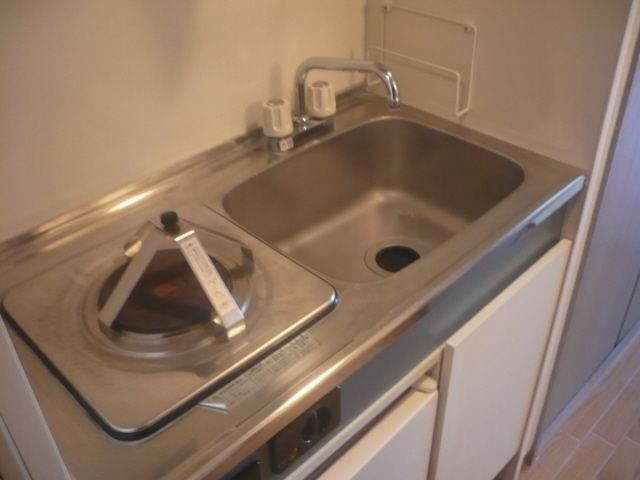 エステムコート芦屋西のキッチン