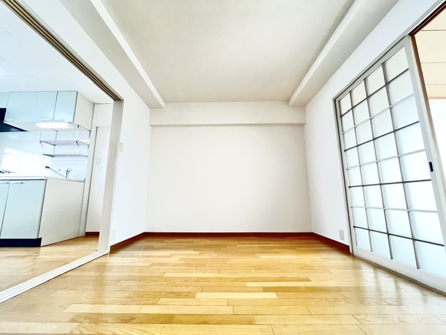 北野田大発マンションの居間・リビング
